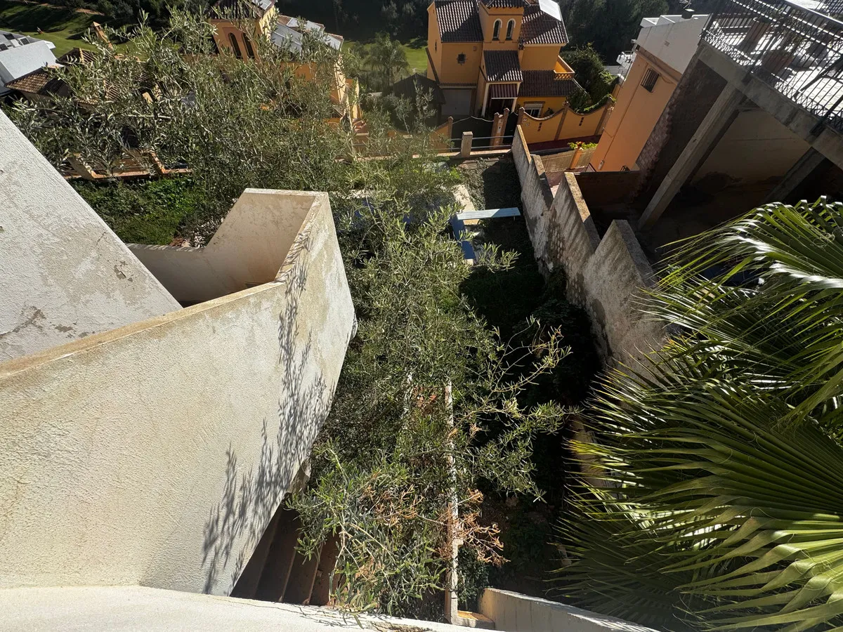 ad2c2d12-0b54-4231-9bae-785a4c0de42c