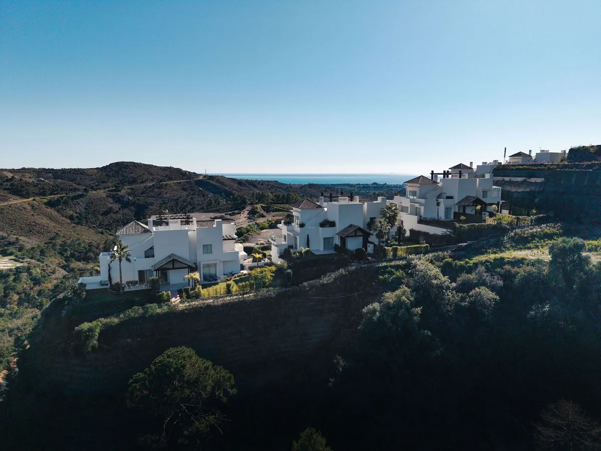 07acab15-ae41-409a-986a-61616d89927b