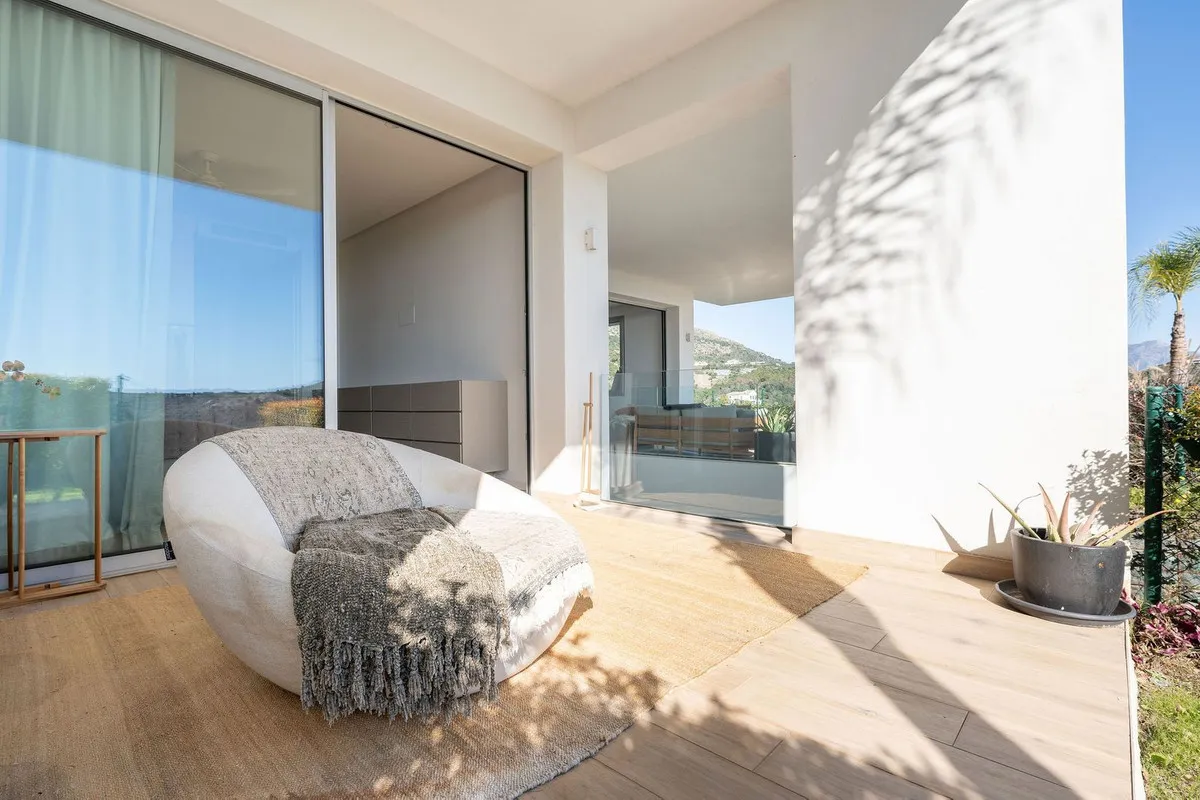 586829ab-7eb6-49bf-98c3-4095eca966b2