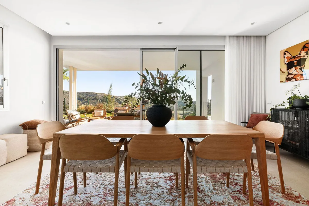 9b8b1687-bfdd-4eb8-8055-3ba55e3888d7