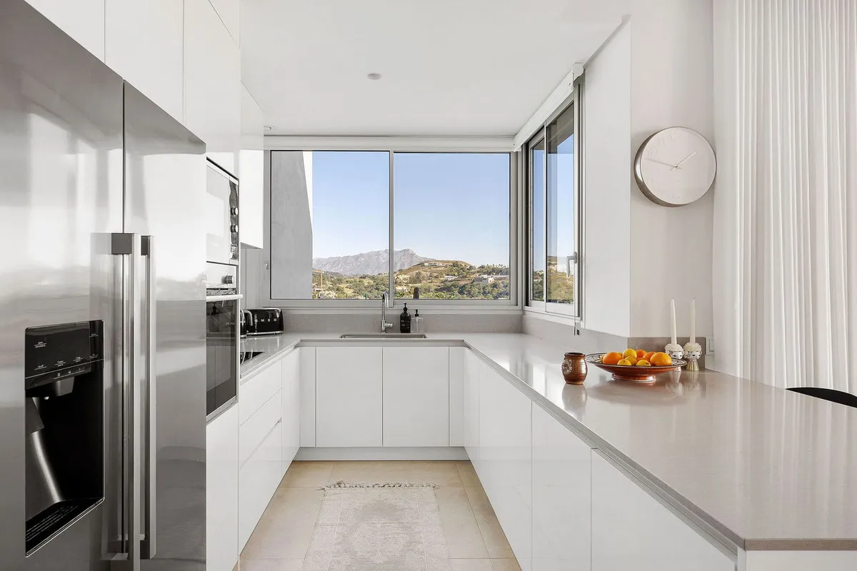 ff16ba89-5831-4aed-8de3-a9cae26e5ef8