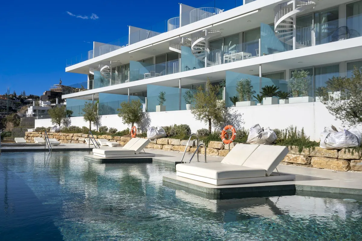 64eecf60-5724-486c-9a25-309ef62df2c2