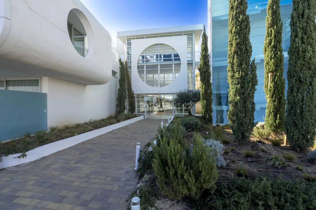 8fcd82e3-57c6-497a-a602-330984872217