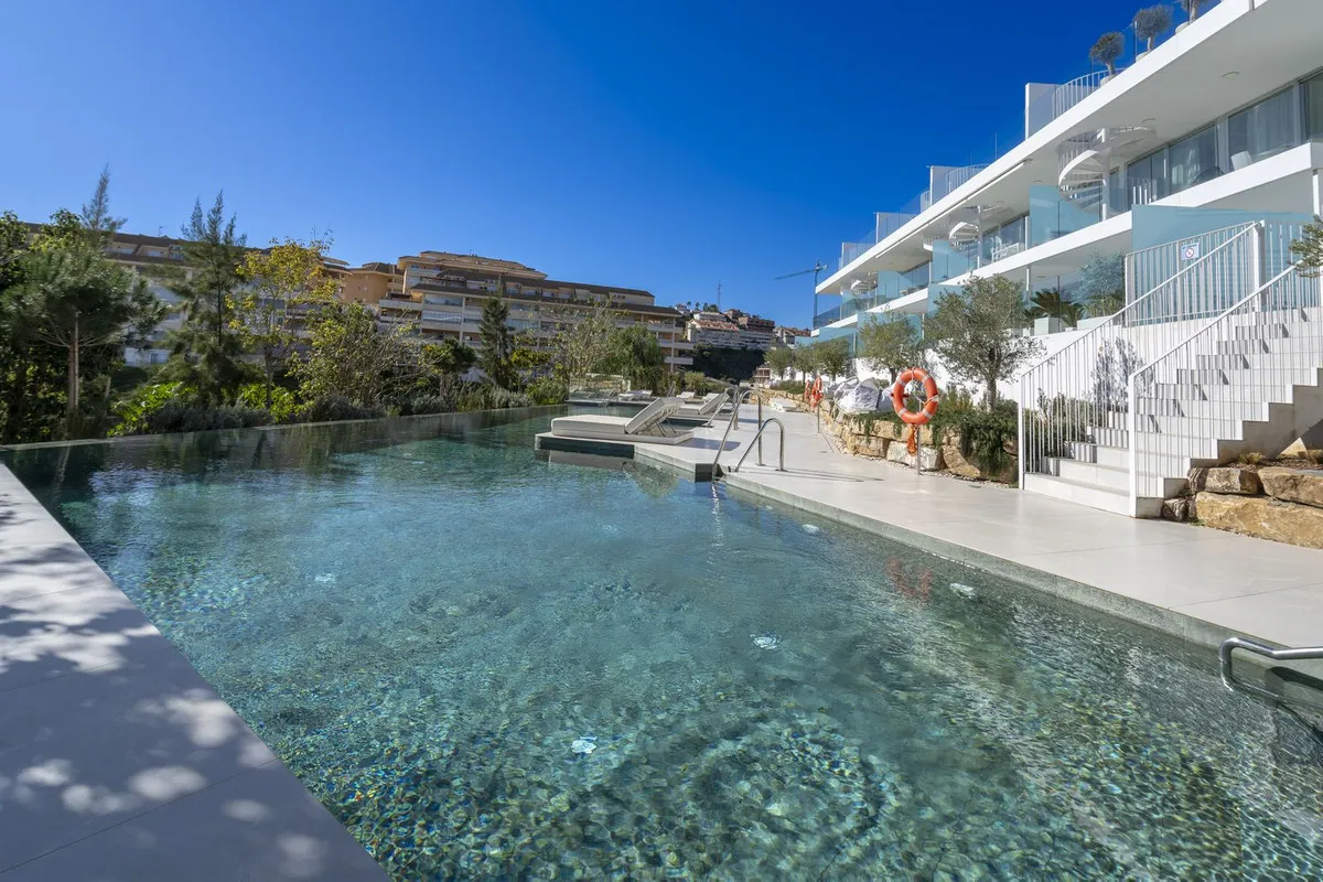 bd4e2e6d-5429-4a37-8cde-88a8746320e6