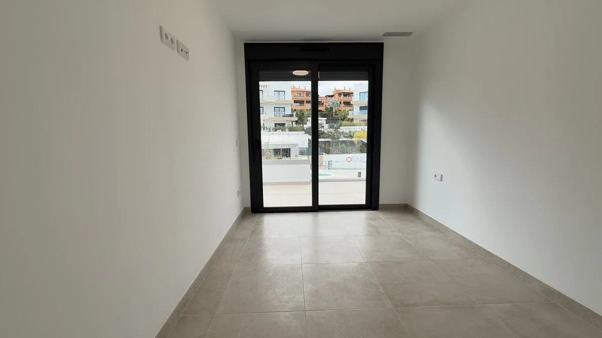 748c15ad-475f-4165-b2d6-18d79c34a139