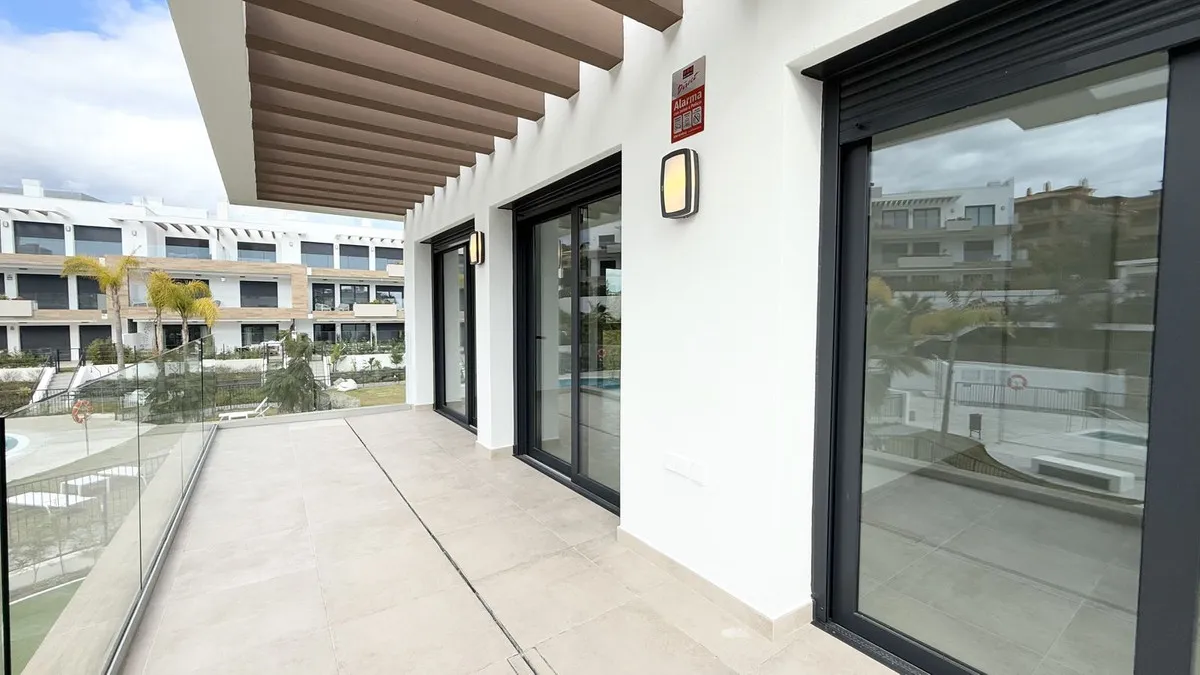 aedec260-f1d9-4925-9265-aa068cbe88a7