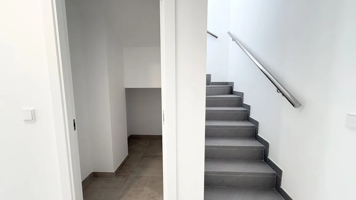 bf89f17e-ae46-40e7-bdc4-23ded4fc78f6