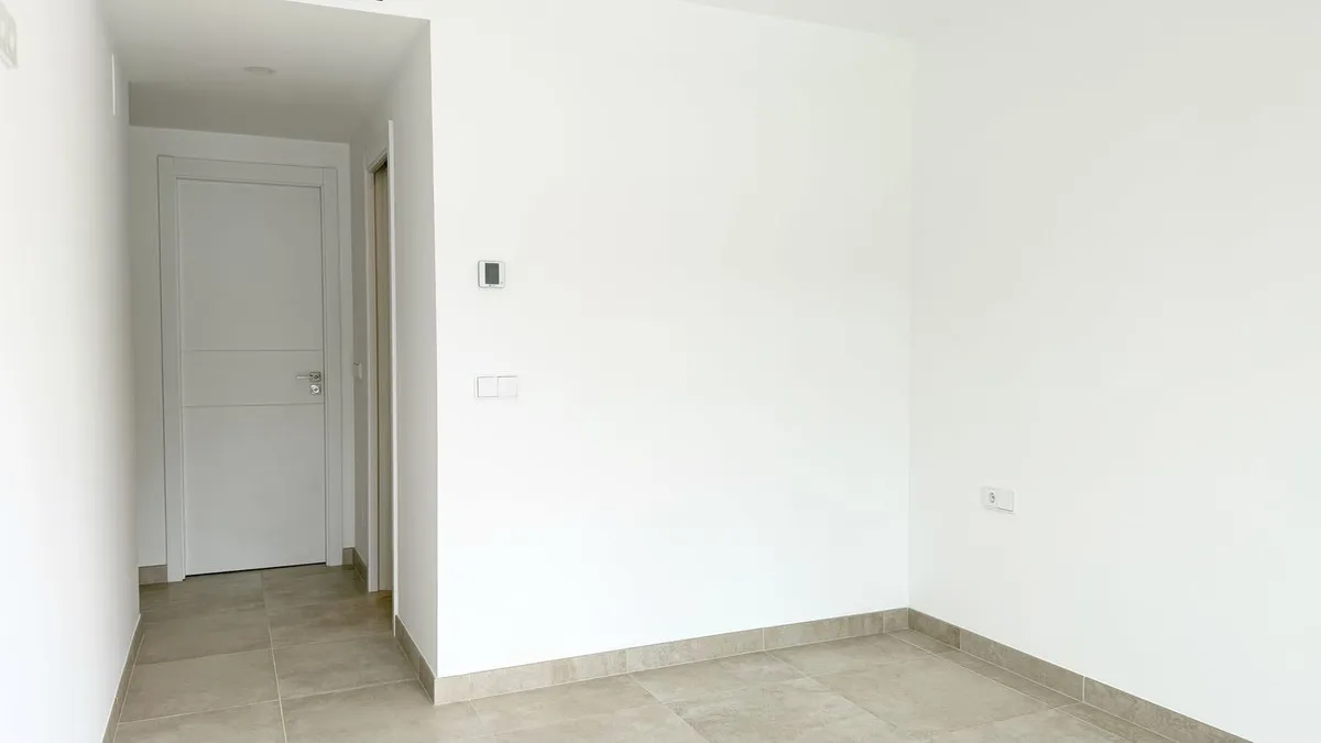 ca54a0d8-f6a5-446d-8685-e2f8896f19bd