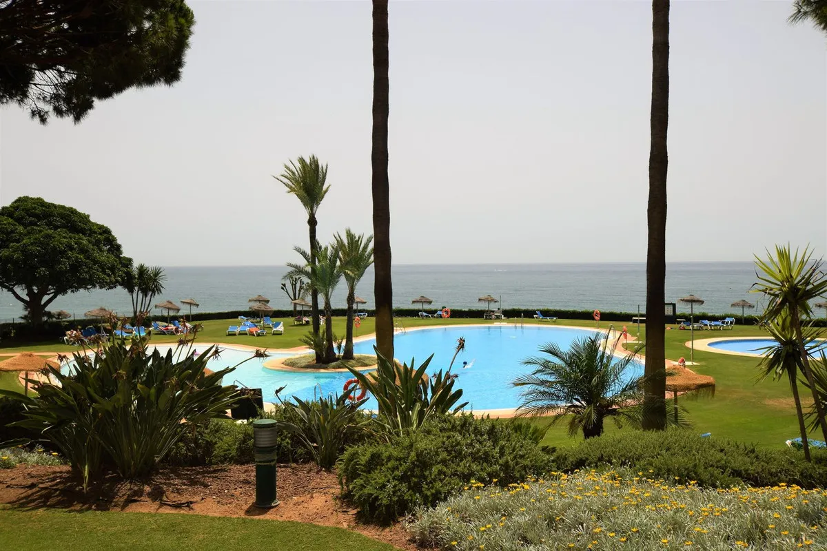 39944cff-04a0-4497-8186-b191365d1fcb