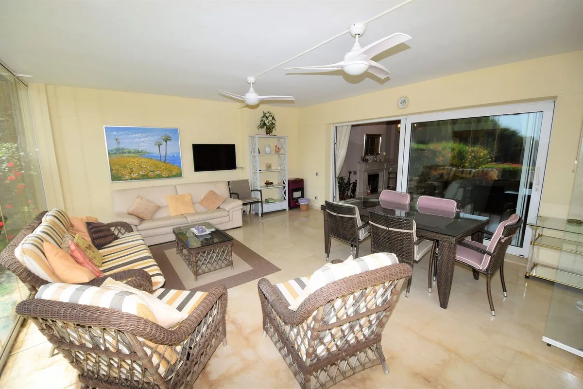 4e4e83ba-3ab8-41fd-b8ed-5632f774f2d9