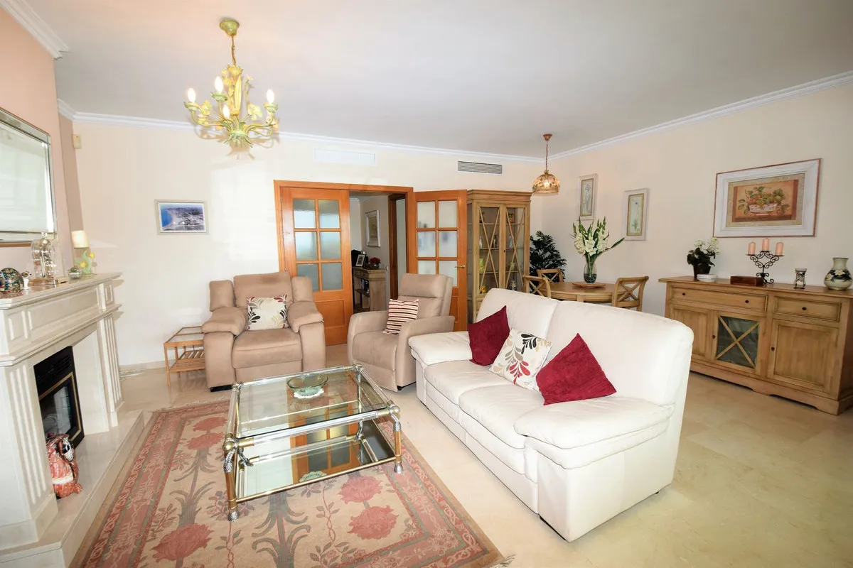 a1879564-bb44-402a-8a2d-3696a3b1c2d6