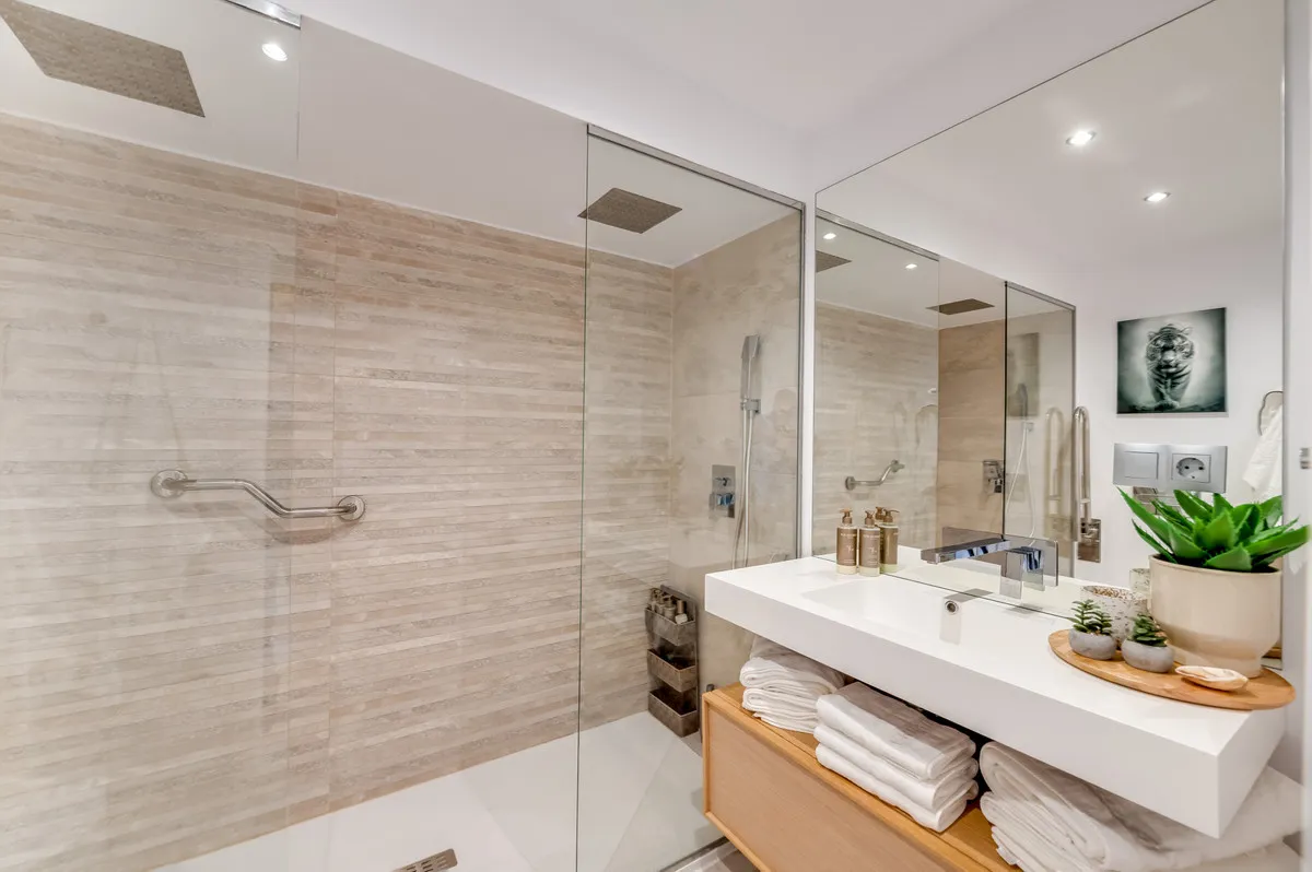 034c9cda-eda2-41be-a56c-7b95fe308fcf