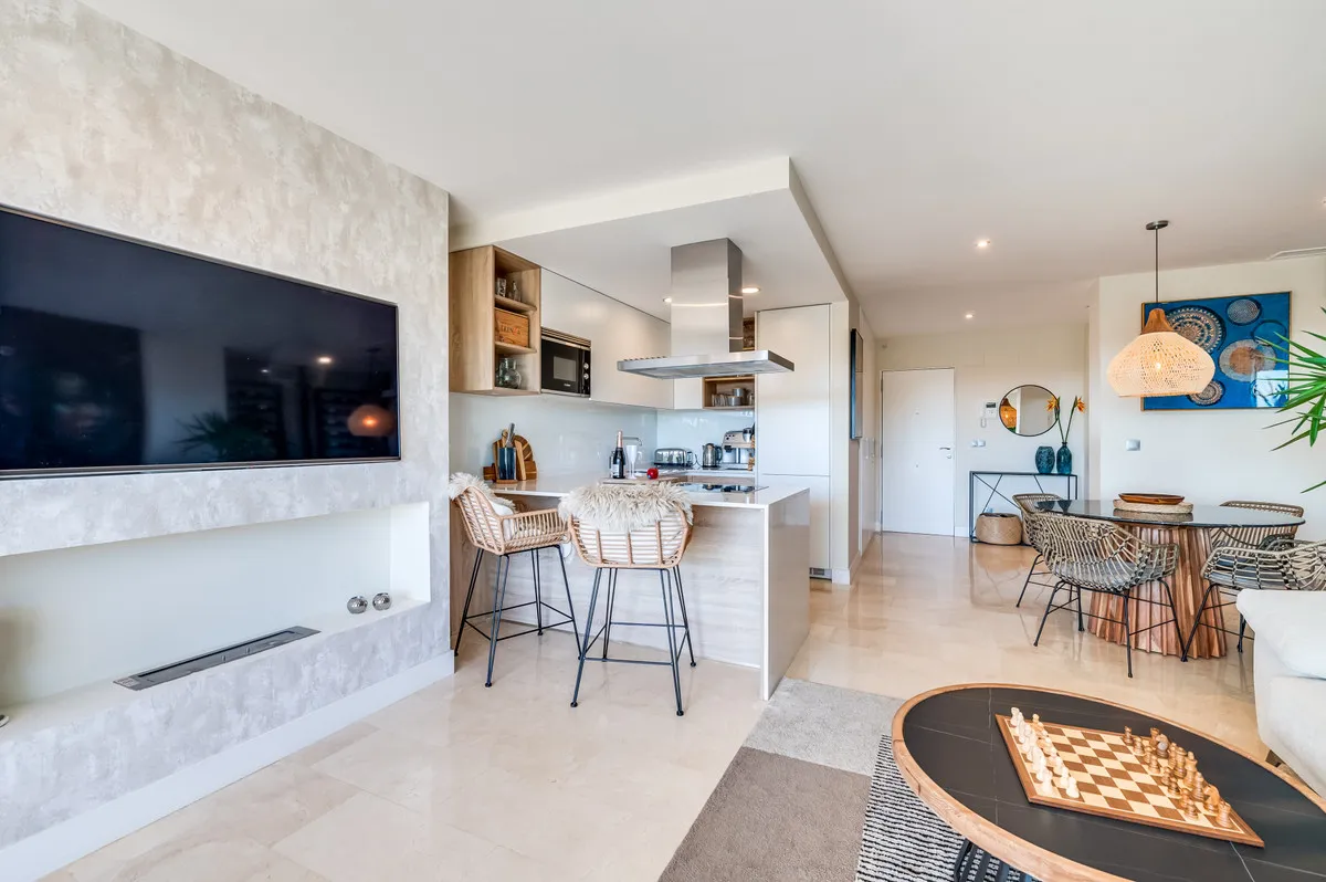 3da95004-4056-43d0-9074-e14831e14e4b