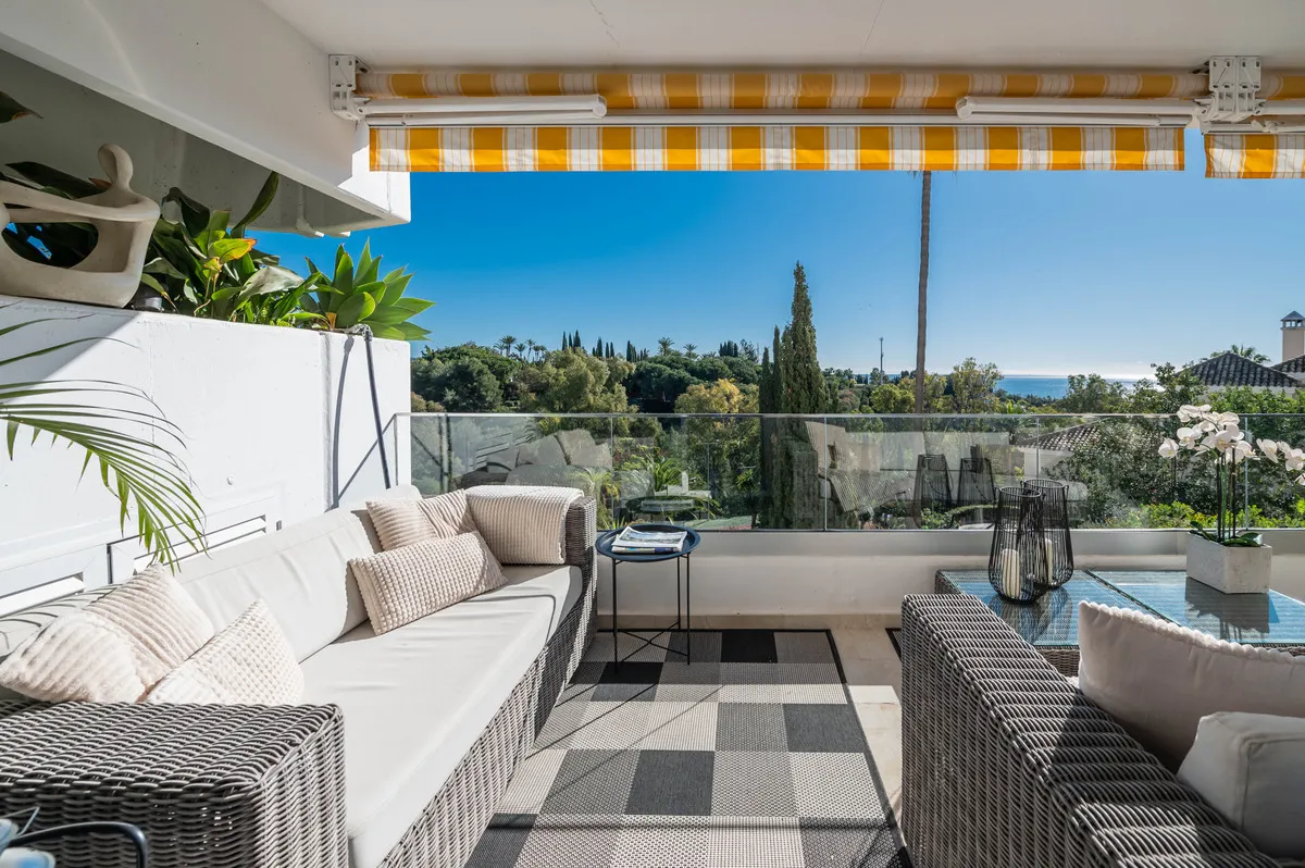 a774048d-2d38-40e8-bc79-e92cd360b0dc