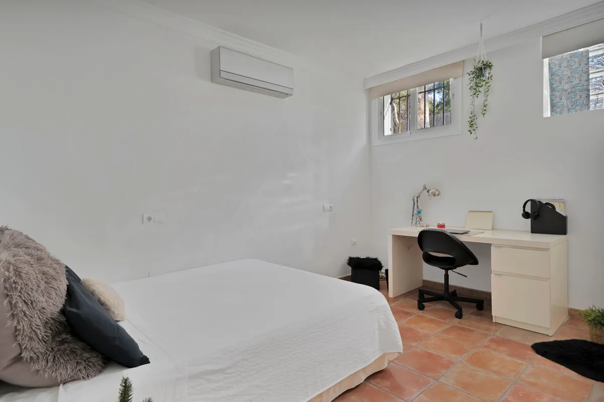 1b4ad87d-7bb4-4e02-9363-507d43a75da1