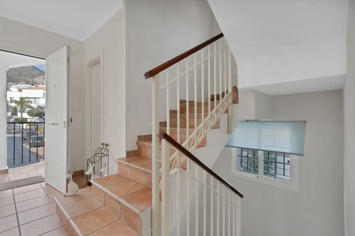 41b09f66-e723-433a-9c06-31da0ba7996a