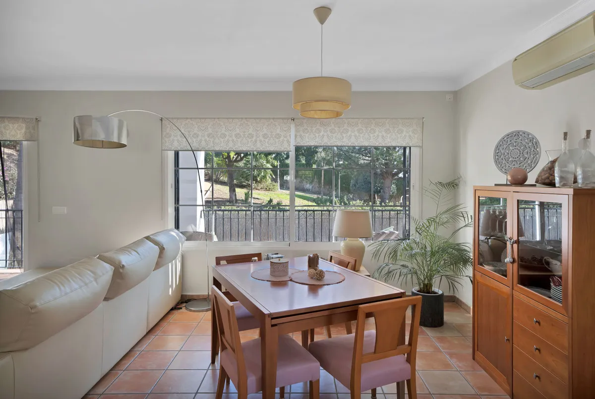 68caefbf-6b5c-428c-bbc8-44e8dcc1968e