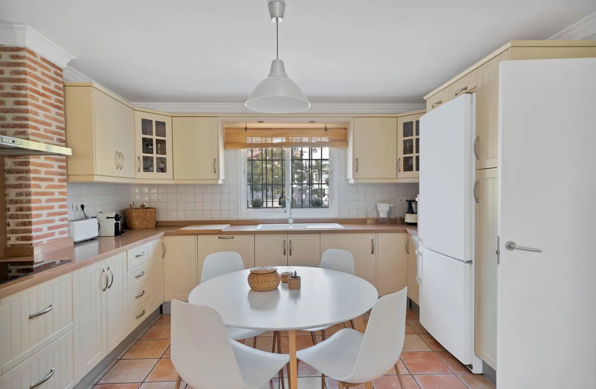 79b21f6a-960f-4cf9-ae23-908ddead10e2