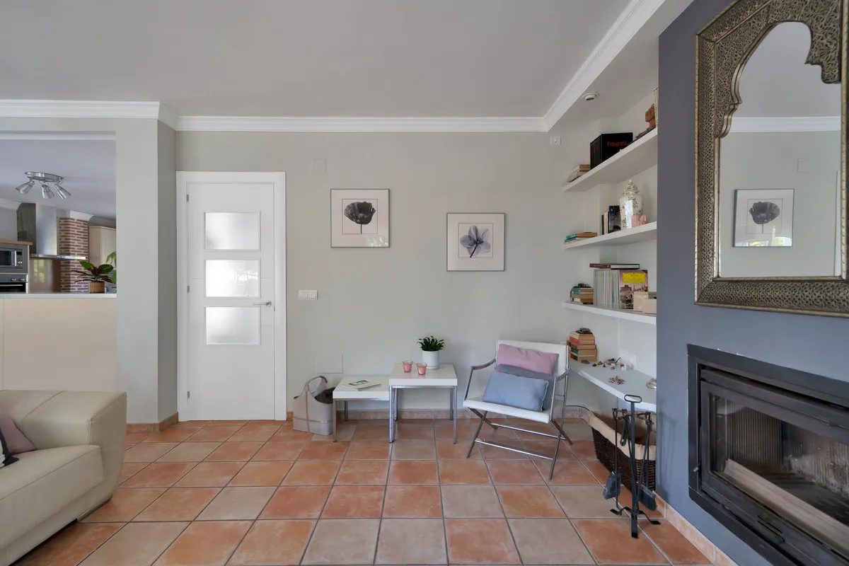 9911fb00-f8c6-41d3-a5b4-6a40afb7ab95