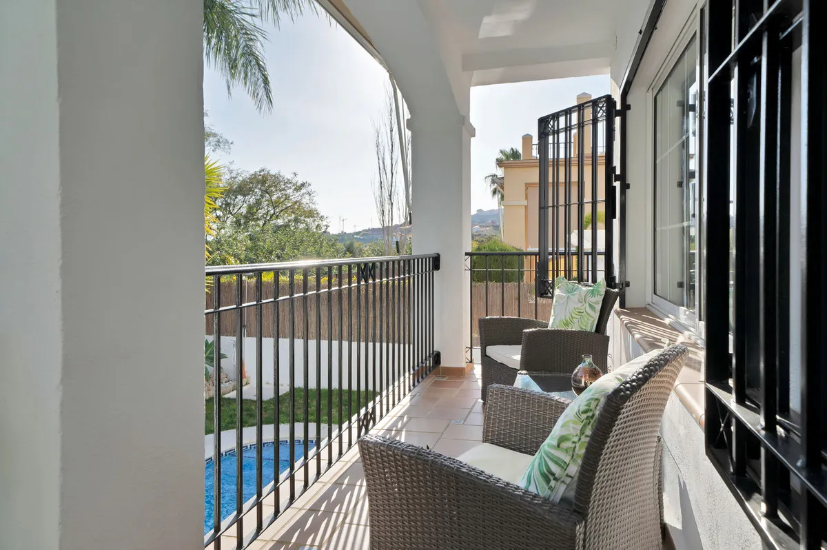 b140e696-b17c-463b-b7d8-cfd099b82475