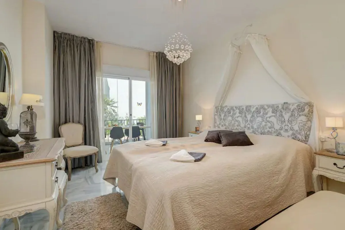 084f9137-879f-4781-9f27-80c1da022cef