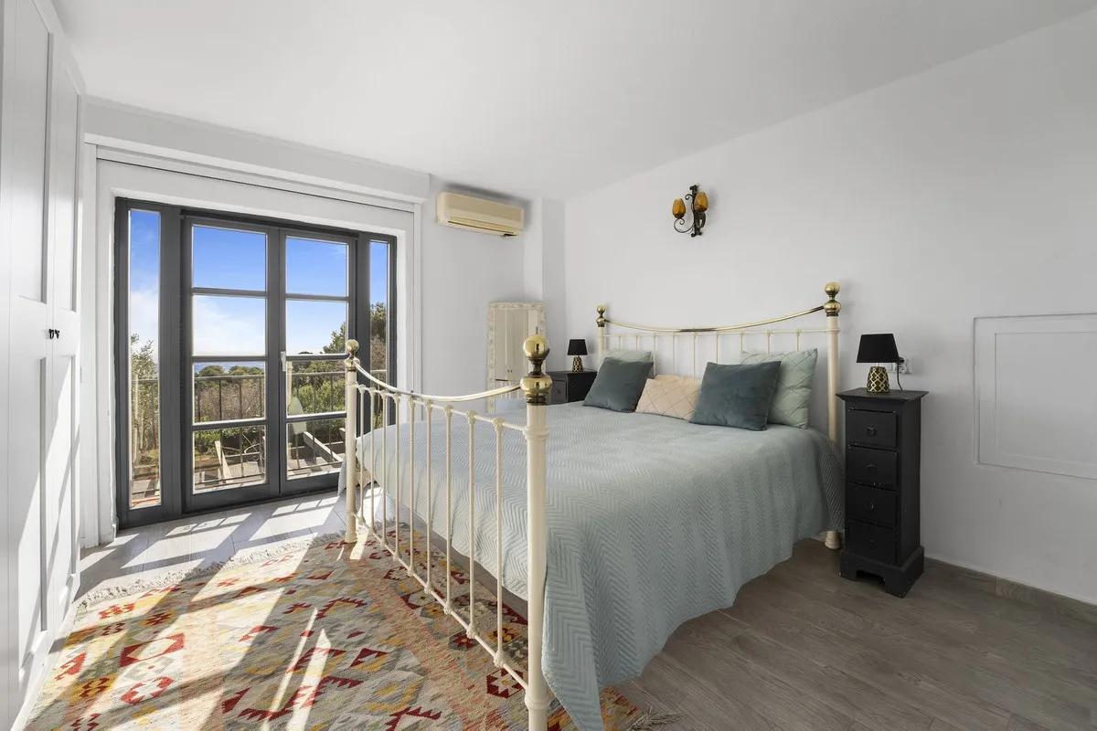 612aaccb-689a-4012-8da4-c02be62143e7