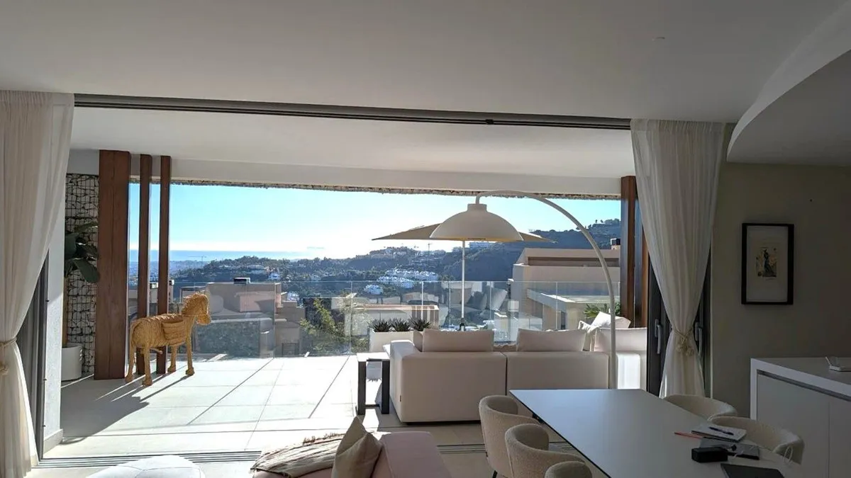 879727d8-e7f7-4a60-a732-df6a7a86d3e5