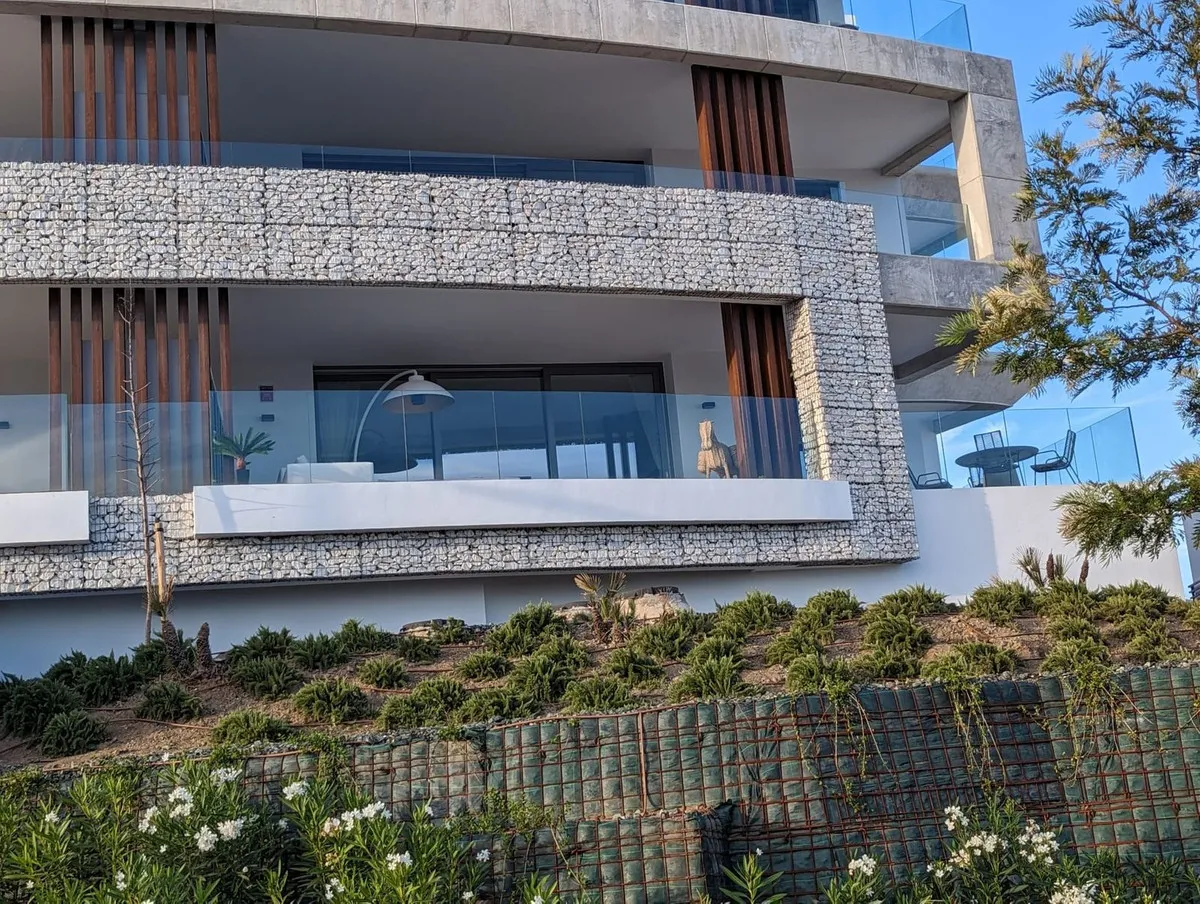 8bb3a668-e02c-486f-897e-d76083928342