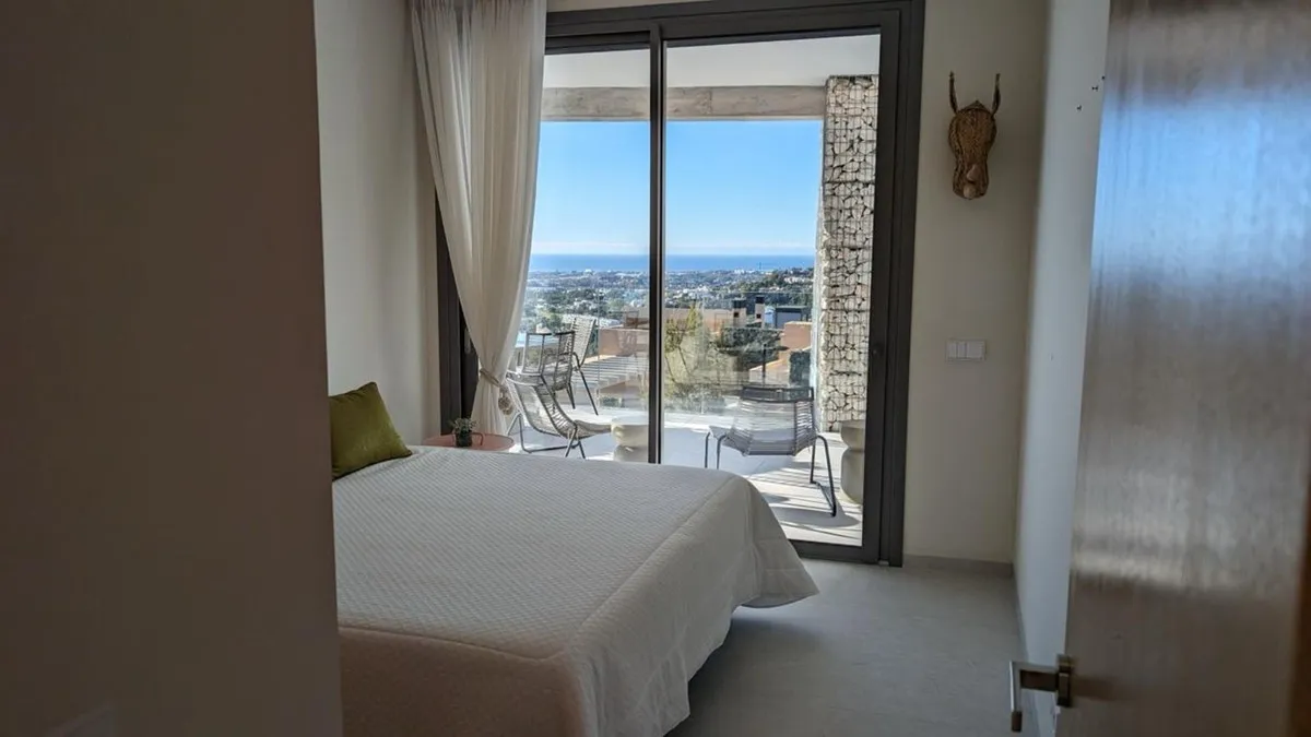 a21c416b-d2b2-42ab-a311-60174deba1d1