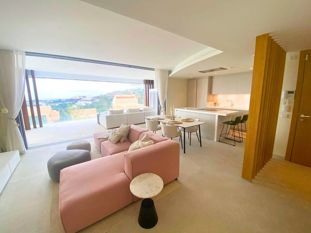 cb000098-a2ad-413b-97c3-bc510266b70f