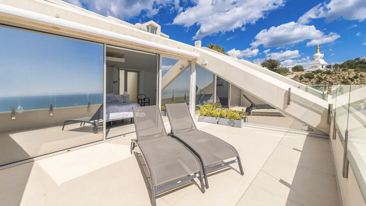 5405c7fb-a94d-454e-b7d4-35b43051ad51