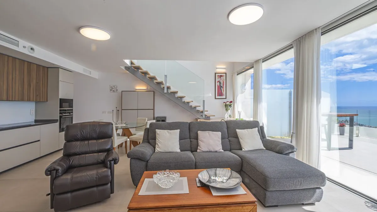 a5e62c74-3ed0-46e1-b1b6-e93e26d5da32