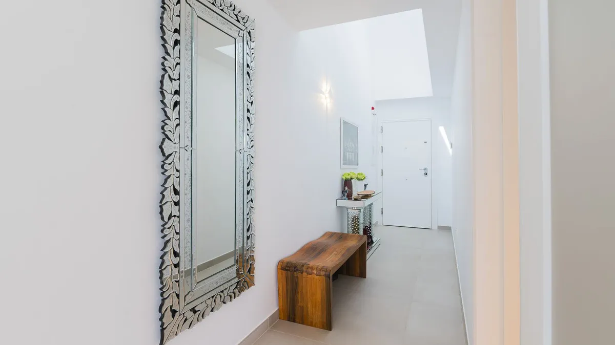 f6c97ef2-6cac-46b5-9cf0-a326b588e3c1