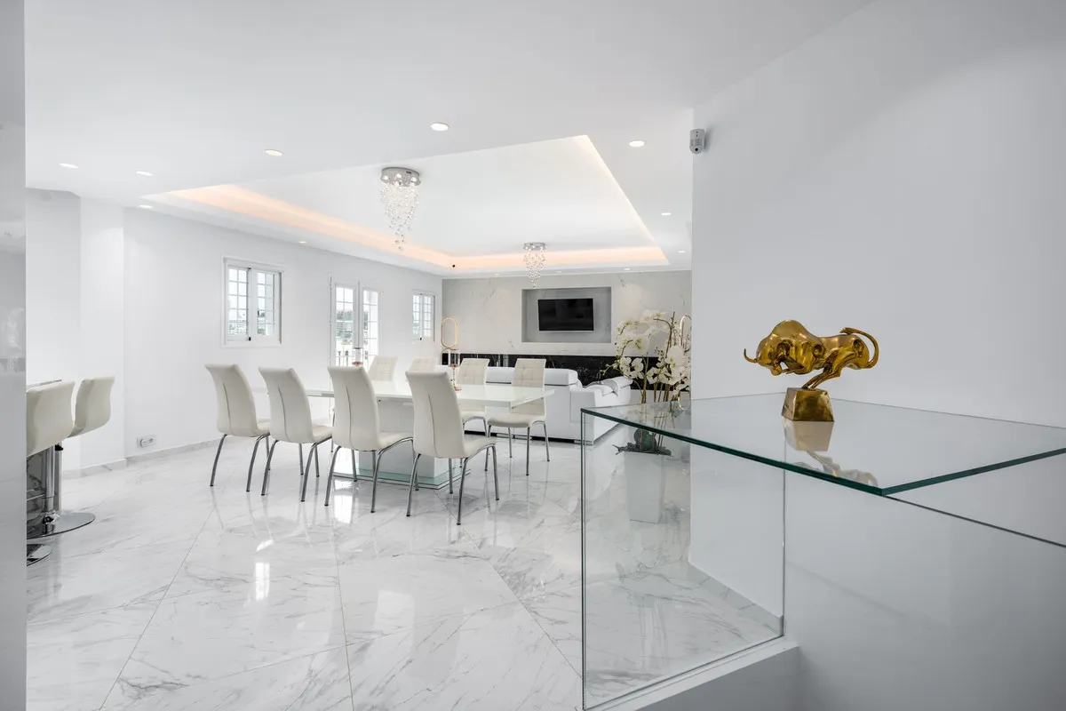 c4084a64-37fb-4fba-8973-fbf7b49c7b47