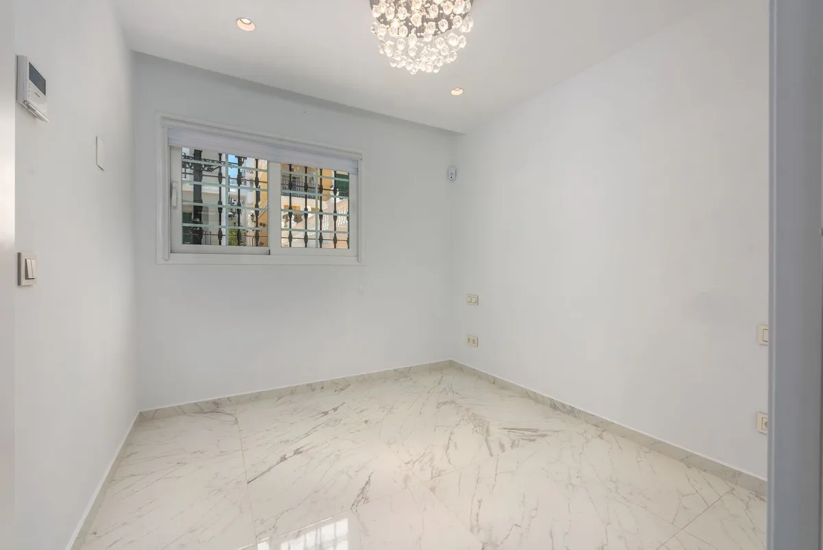 c44fae9f-bb04-46f1-83b6-783c6eedaf43