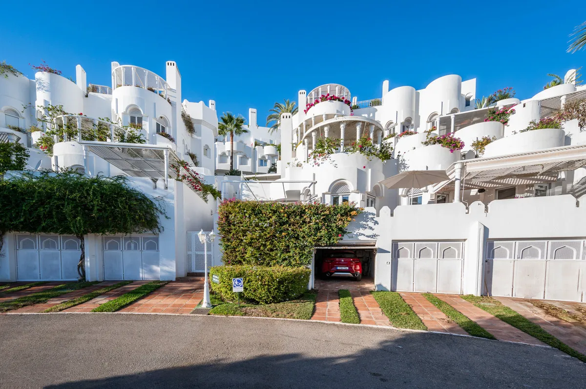 86593b39-0da3-4d25-8b3b-8b500f7139ce