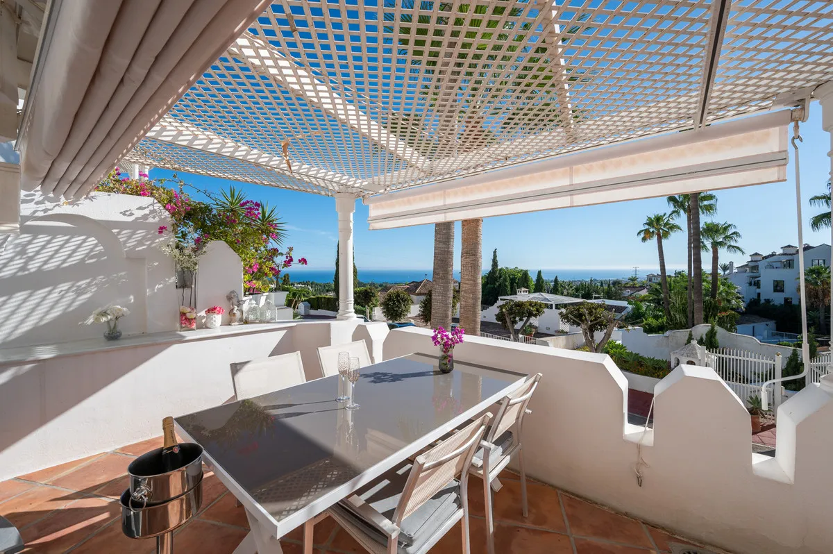 eb6bbbb7-090f-4c84-8982-bb85c843141f