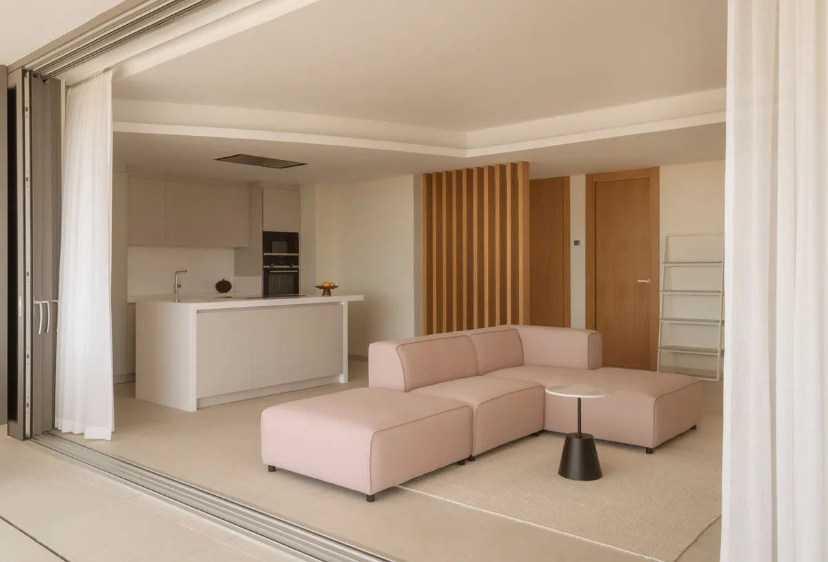 12a6325f-1441-4abd-8cf7-50df8610f755