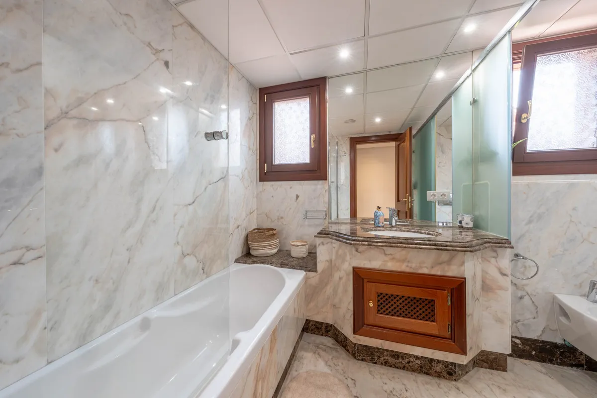 82a65f2a-dca5-4b71-ab97-57ab6887adf8