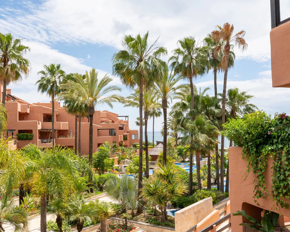 8b55630f-5773-4403-ae22-5669391bff06