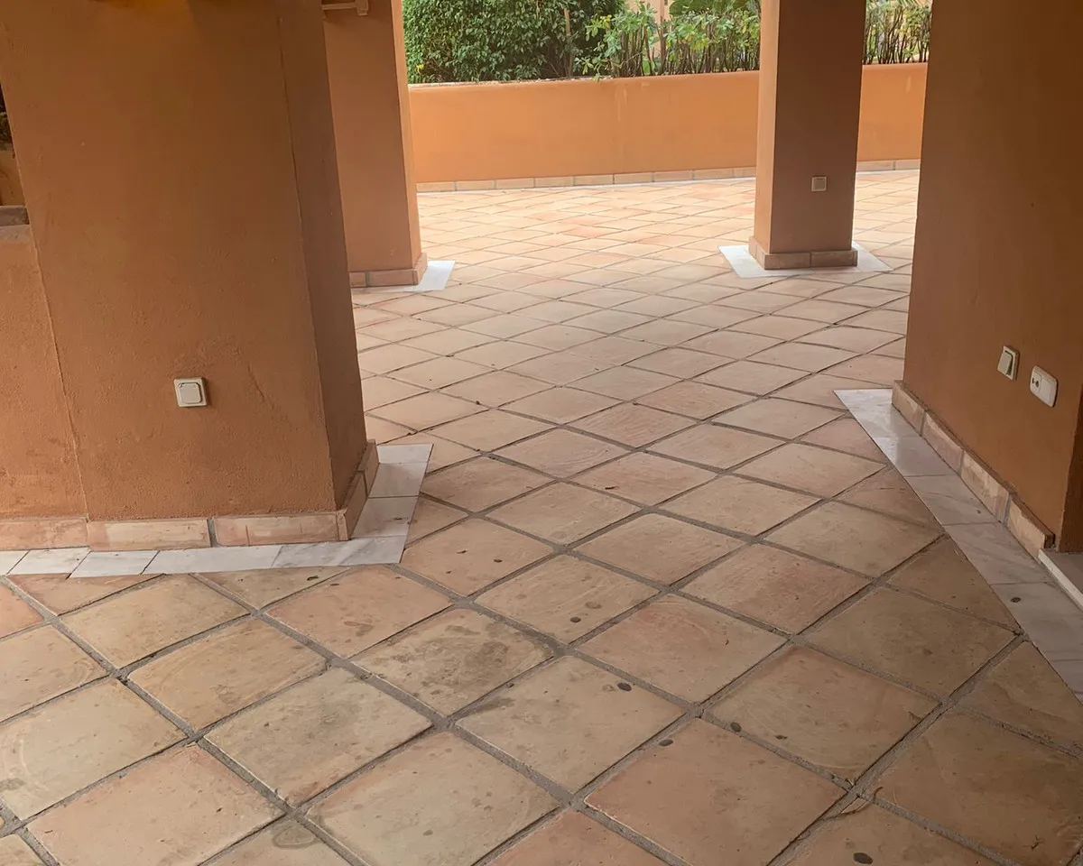 cfe88d6b-9758-4eee-8899-03748bad1f83