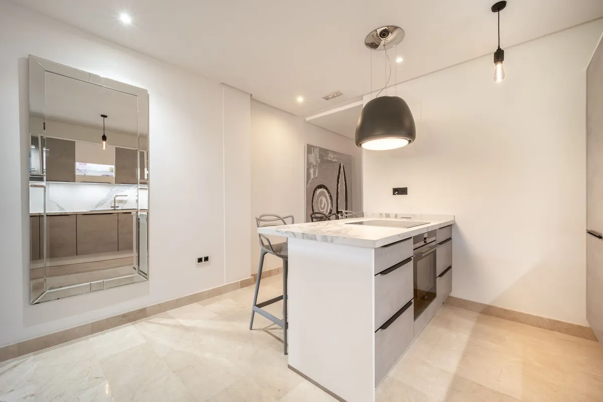 4b3aab8e-531b-4e8c-81eb-14559104e7ea