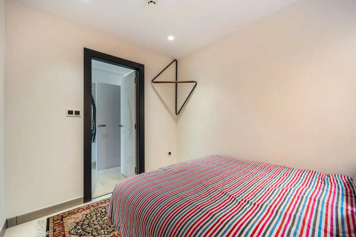 a645ba4c-c6fd-4bee-8ab0-5f451bd2af66