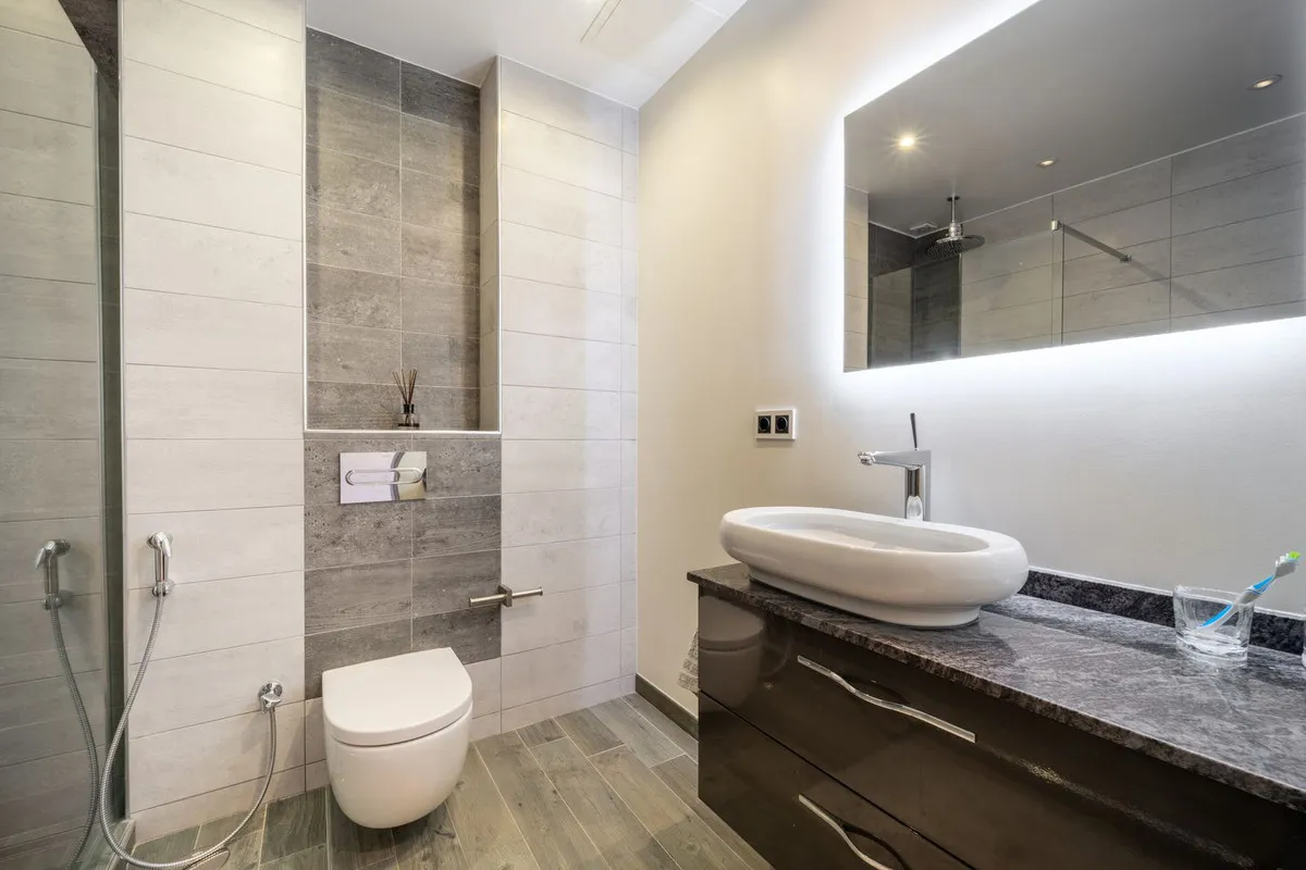 b0bb9b1d-353d-462b-9121-b1f44e0ca4b1