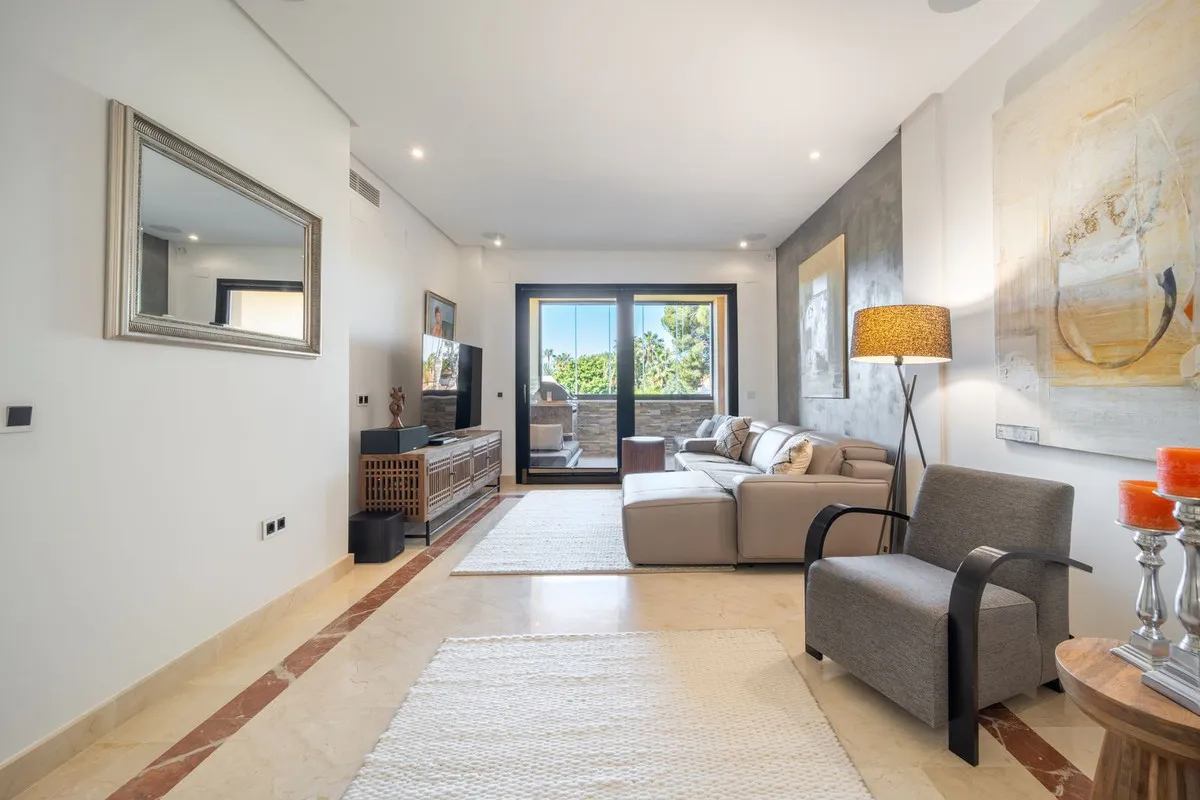 c5c7d141-c2ee-42b0-9c3b-68f6e06e23f4