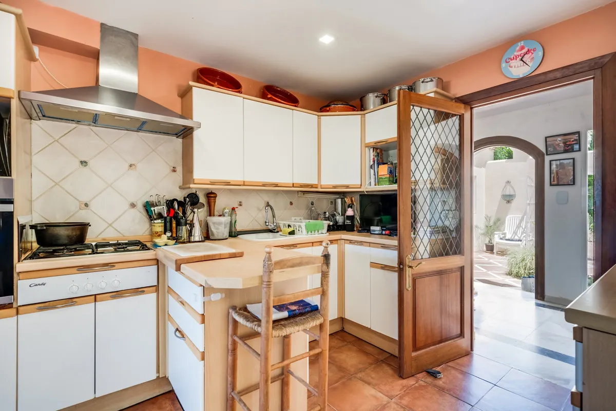 90209de2-a441-4216-8fe3-6edce9a650ad