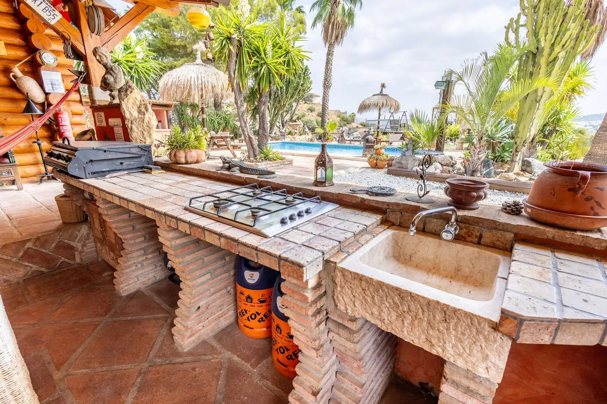 317a86dc-9632-42f4-9f08-fd148104df19