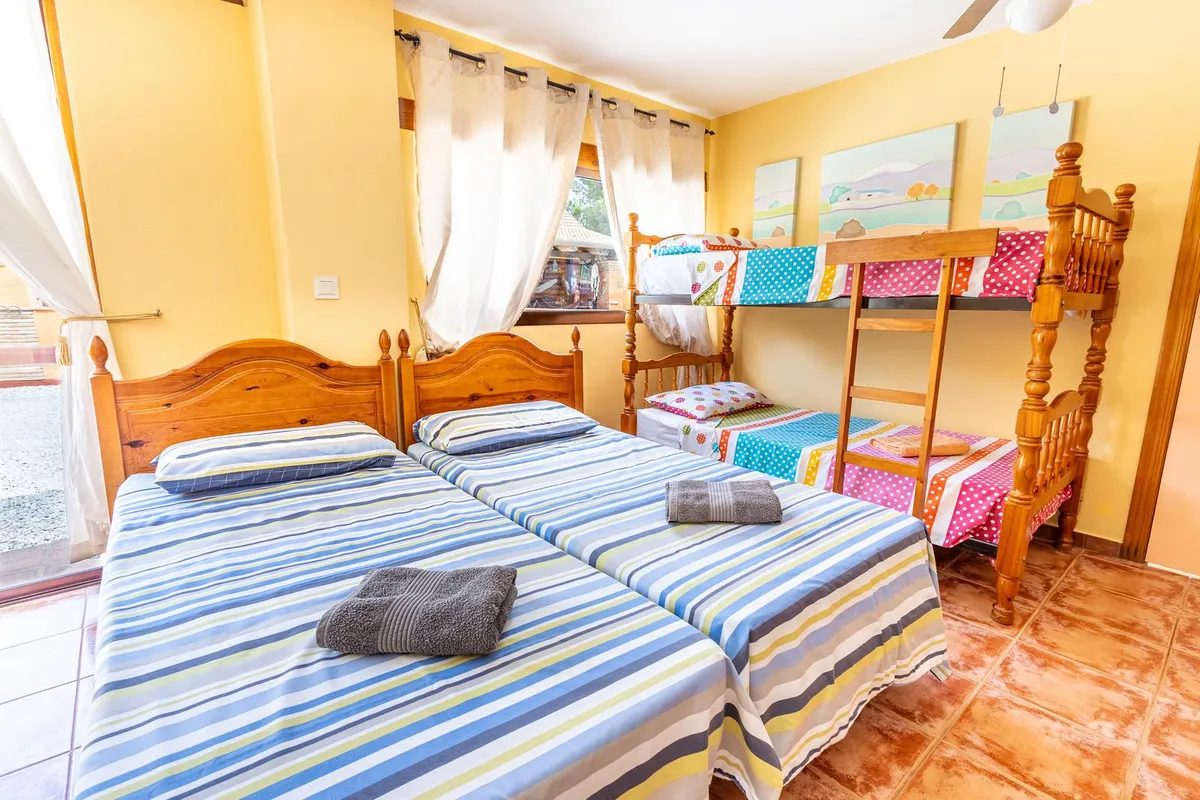 f22a224b-660a-4810-8aec-0195044b3973