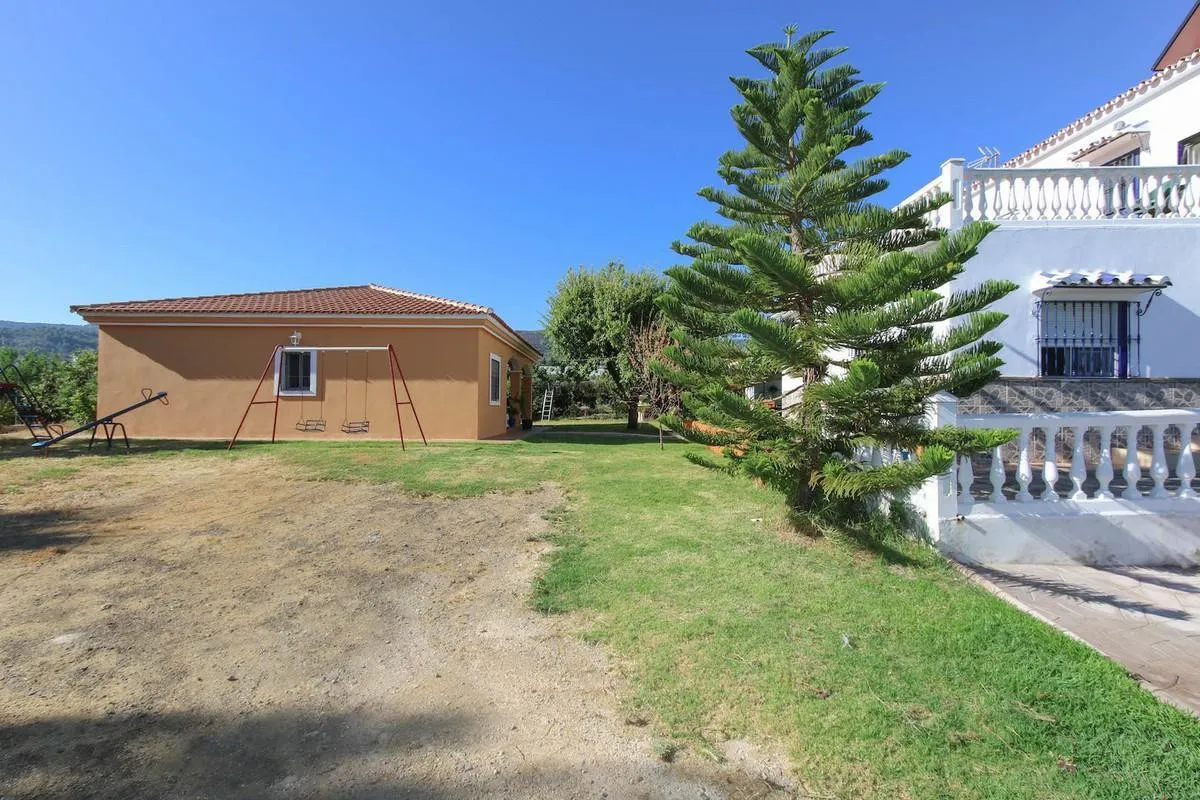 9d8c1fcf-f7ee-4d3a-94af-d628e6e2079f