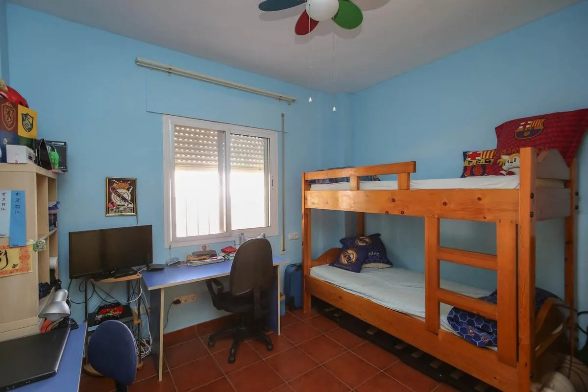 ac3cb7c8-6352-4ca5-a32a-bd5901939304